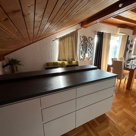 Apartments Oliva Vodice Esterno foto