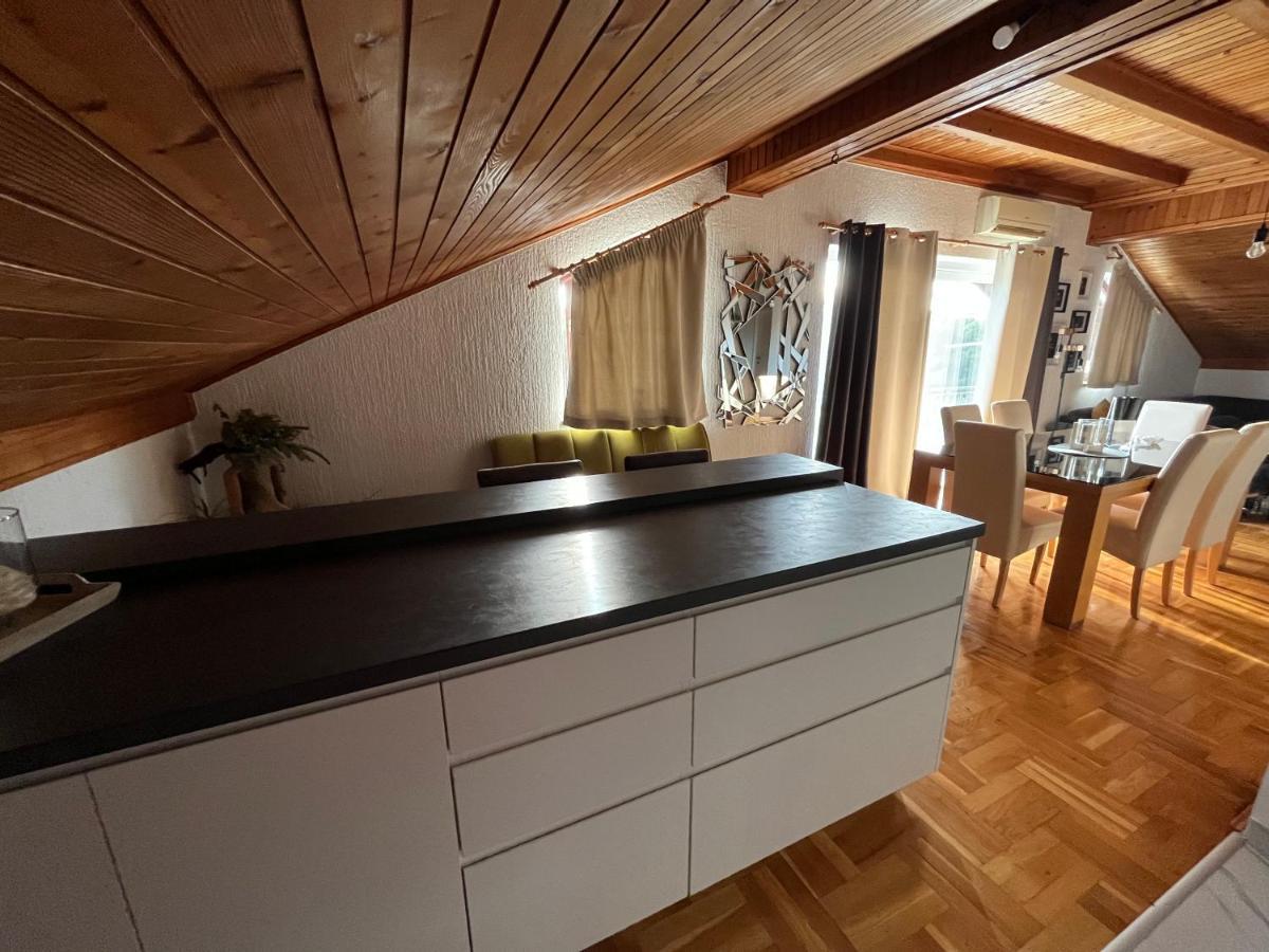 Apartments Oliva Vodice Esterno foto