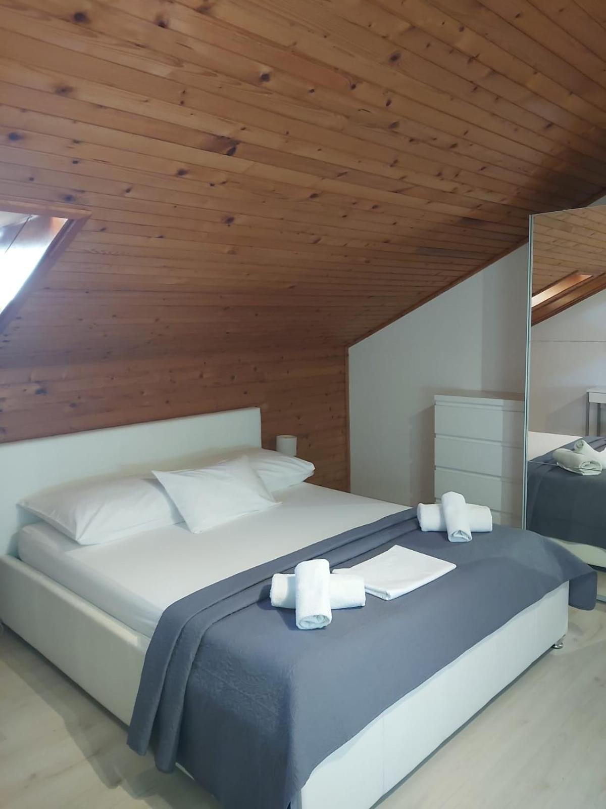 Apartments Oliva Vodice Esterno foto