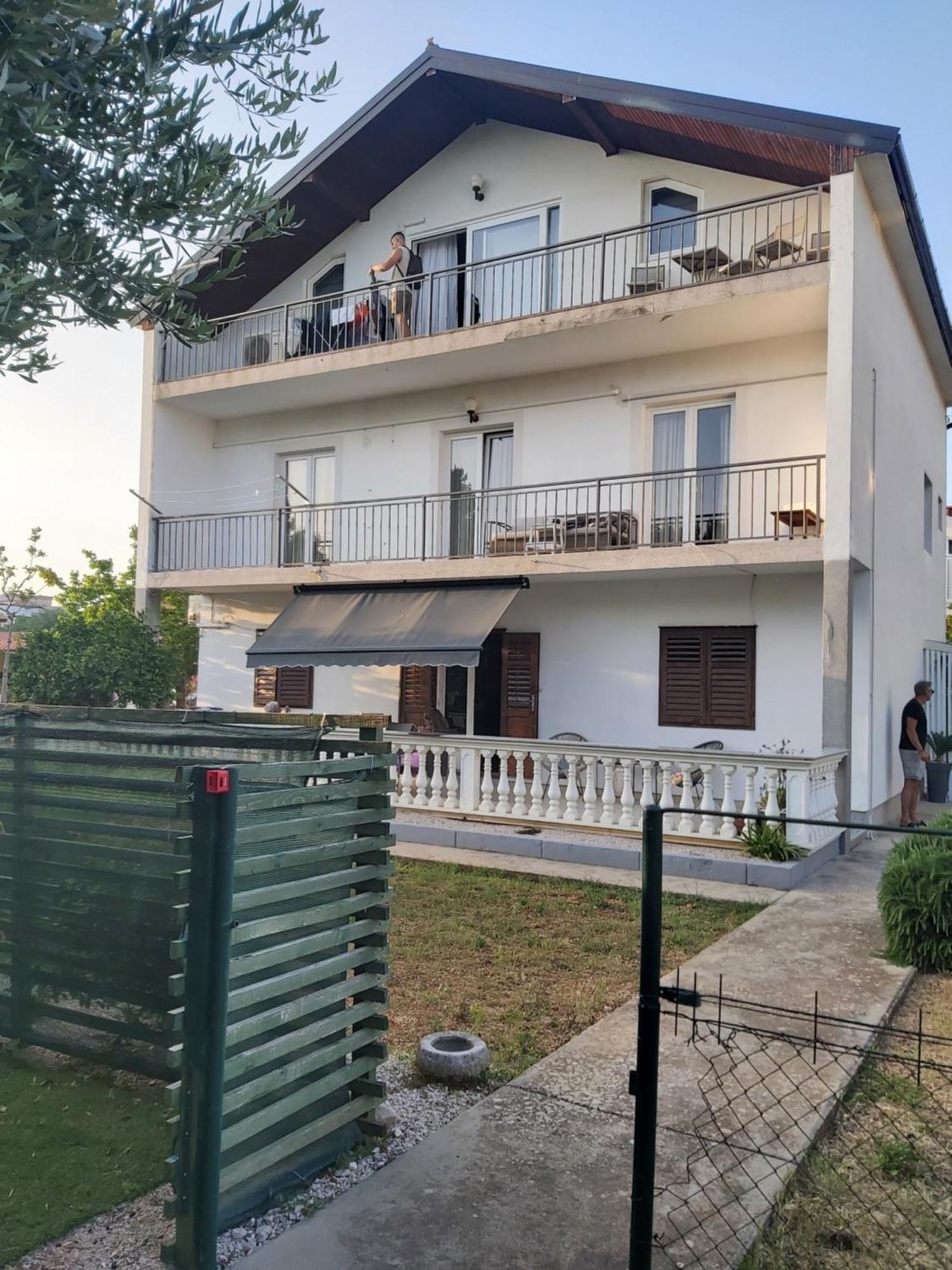 Apartments Oliva Vodice Esterno foto