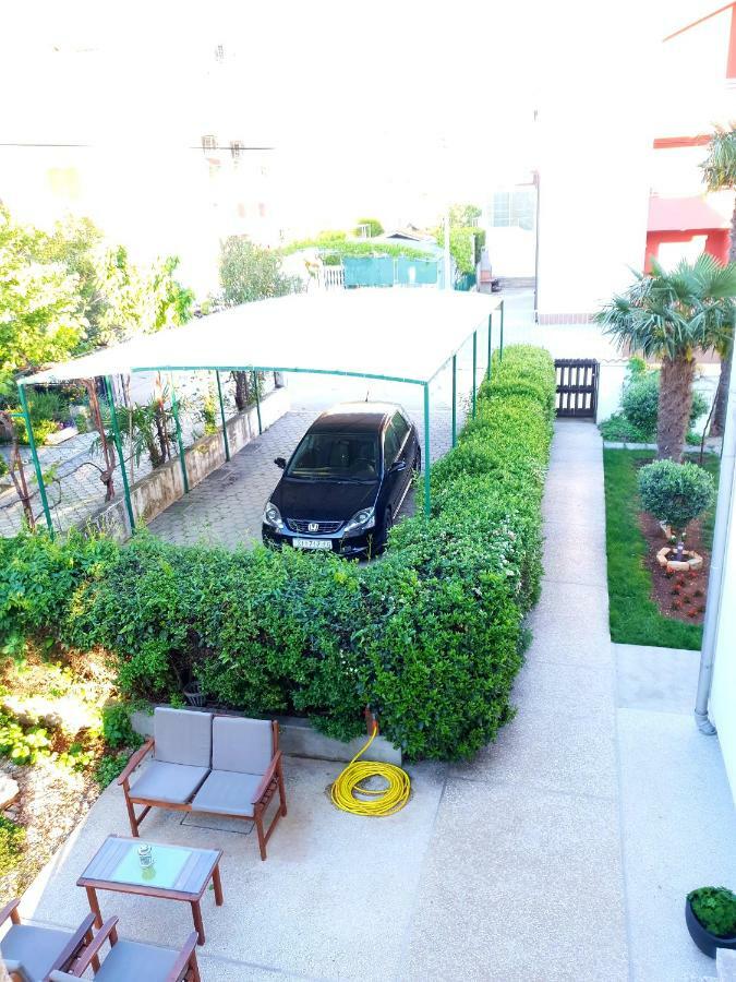 Apartments Oliva Vodice Esterno foto