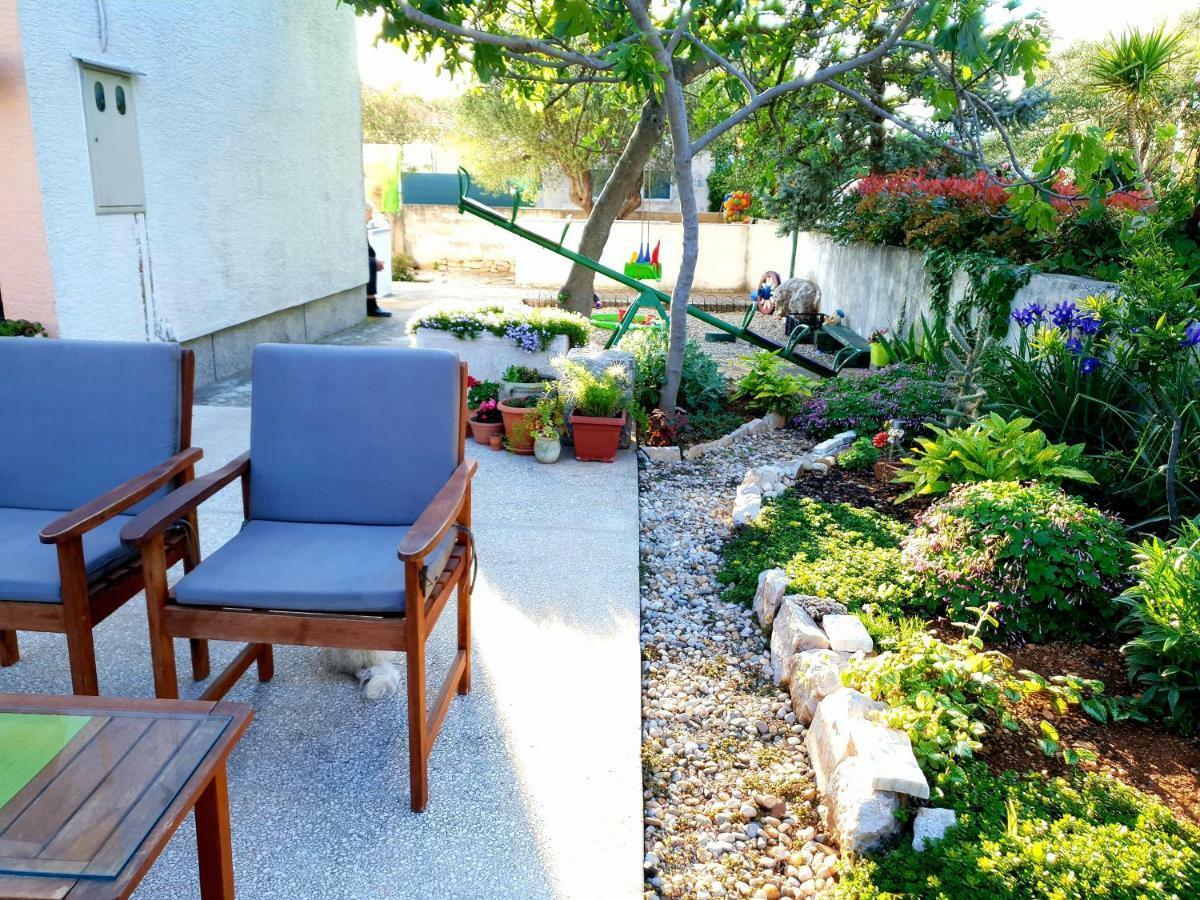 Apartments Oliva Vodice Esterno foto